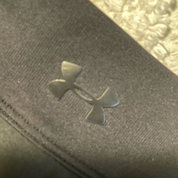 Under Armour skort, athletic fit with pockets! - Picture 4 of 5